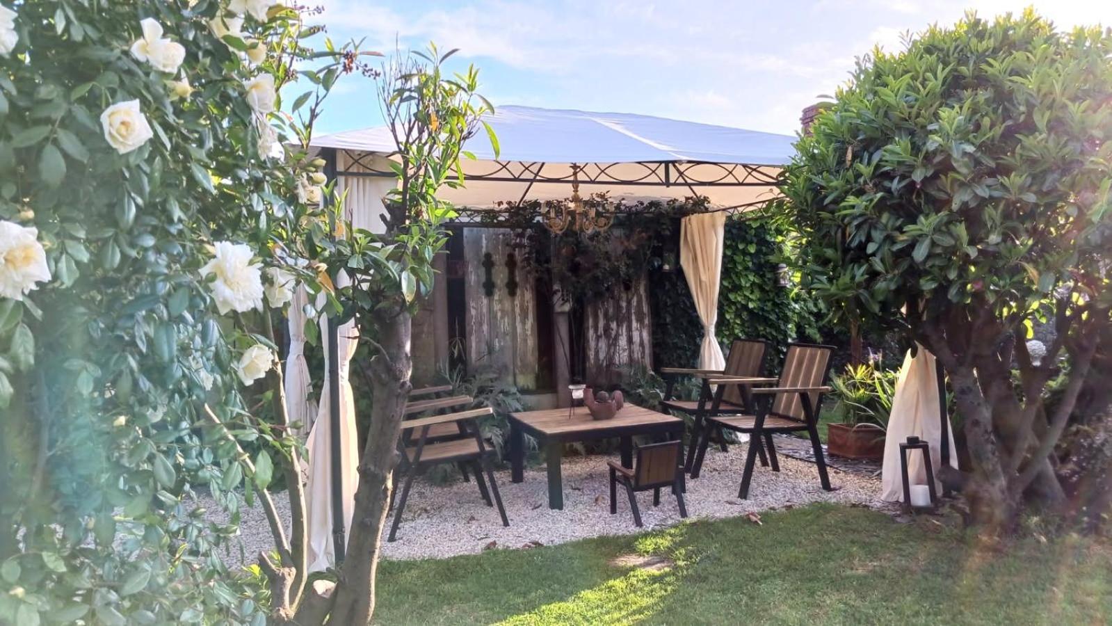 Hotel Le Griffon 1855 Saint-Laurent-Des-Autels Zewnętrze zdjęcie